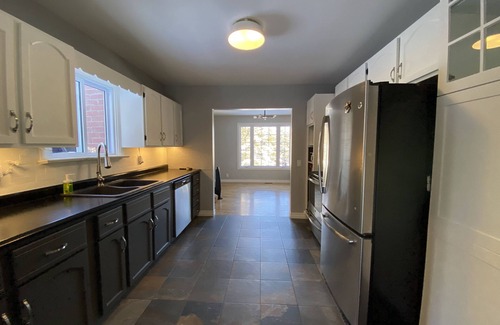 Bancroft Cottage | Dream vacation cottage for all seasons 4 bdr/2bath