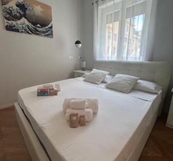 Monteverde Apartment | Dream Vatican Holidays - Marine & Vintage Cars