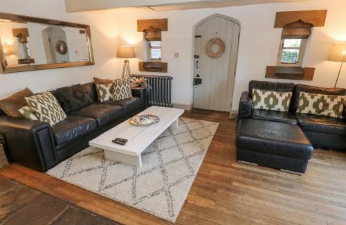 Crigglestone House | Dreamwood Cottage