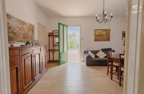 Rilievo Apartment | Dreamy Apartment with Veranda, Pool and Parking