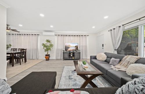Alhambra Apartment | Dreamy & Relaxing Gem With Backyard - 12mins to DT LA