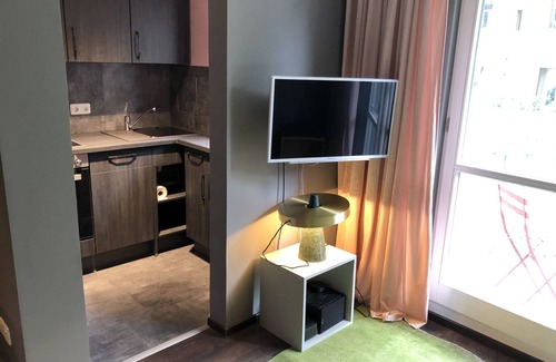 Outer Neustadt Apartment | Dresden-Neustadt-Holiday flat, 1 floor on the left