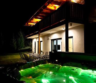 Demanovska Dolina Ski Chalet | Drevenica pod Zvonicou