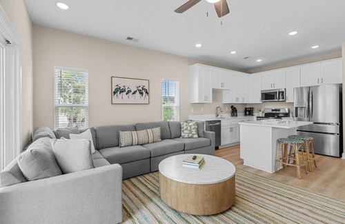 Myrtle Beach House | DriftMint- Ocean View- Dog friendly, Garage
