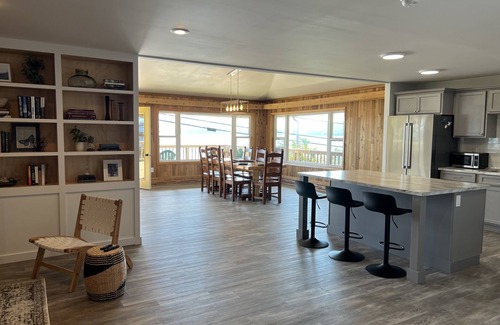 Sitka House | Driftwood House- Endless Ocean Views