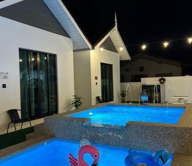 Kerteh House | Dtamu Mama Roomstay w Pool and Wifi