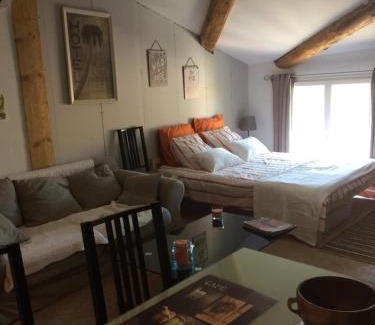 Loupian Bed & Breakfast | du coté de chez soi