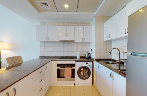 Al Sufouh 1 Apartment | Dubai Holiday Homes | 1 BHK Apartment in Bay Central West Marina