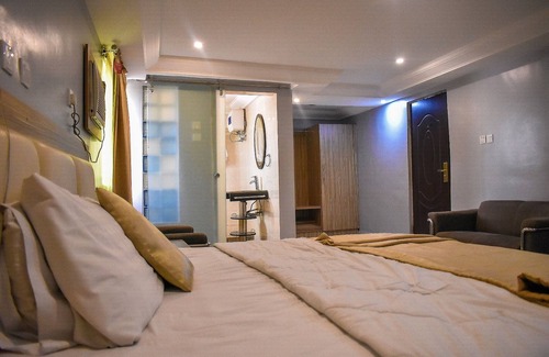Festac Hotel | Dublina Suites