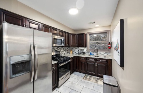 Bronzeville Bed & Breakfast | Dubois Guest House Room 202