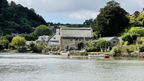 Tuckenhay House | Duck Cottage - Waters Edge, Exclusive Village Location
