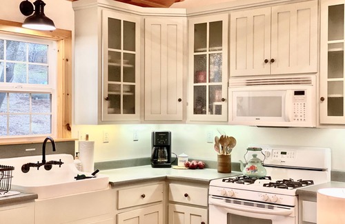 Smartville Cabin | Duck Pond Cabin-Private Cabin on 400 Acre Ranch