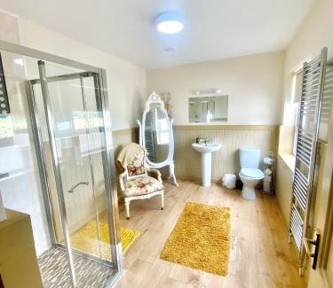 Enniskillen Bed & Breakfast | Dulrush Lodge Guest House, Restaurant and Self-Catering