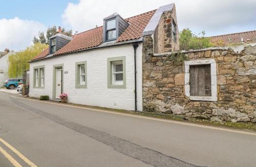 Falkland House | Dunira