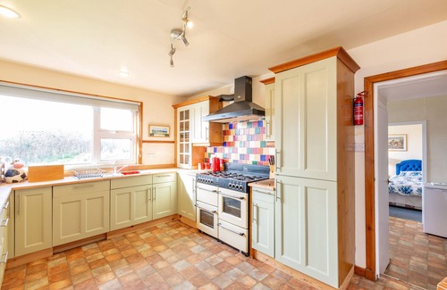 Kirkcudbright Cottage | Dunrod - a house that sleeps 10 guests in 5 bedrooms