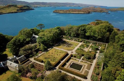 Dunvegan House | Dunvegan Castle Rose Valley Cottage