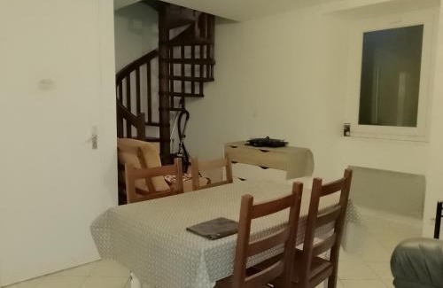 Montreuil-sur-Ille House | Duplex 60m2