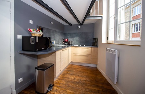 Hincmar Apartment | Duplex apartment, in a luxurious building located in the city centre of Reims at the foot of the cathedral