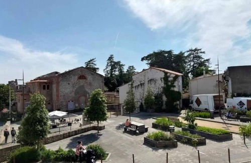 Clisson Apartment | Duplex apartment in charming neighborhood close to downtown and all amenities, pets allowed