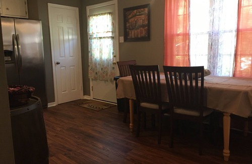 North Chesterfield Apartment | Duplex Apt (Sunshine Suite)
