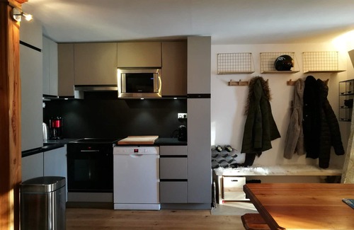 Arc-1600 Apartment | DUPLEX LUXE ARCS 1600 SOUTH GARDEN ON PISTE, FIREPLACE, ALL WOOD, PARKING
