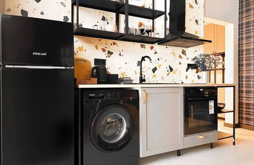 Oborishte Apartment | Duplex Retreat | 2 Studios + Balconies, Wi-Fi