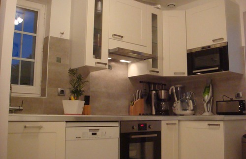 Le Pouliguen Apartment | DUPLEX sleeps 5 - ALL WITH FEET beach works port