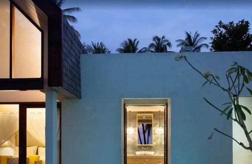 Pemenang Villa | Duplex Villa with Private Pool and Beach Access 10