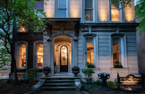 Old Louisville Bed & Breakfast | DuPont Mansion Bed & Breakfast