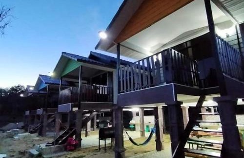 Kuala Krai Ski Chalet | Dusun Rimbun Agro Farmstay