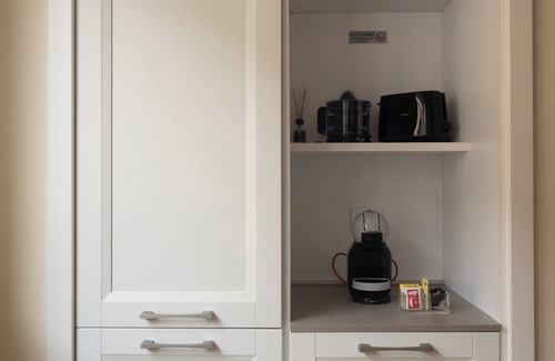 Bitonto Apartment | Dwelling Amelia Apartment 3, tastefully finished downtown area well served for couples