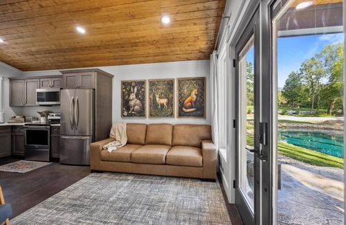 Wildwood House | (E) Blue Spruce | 2 Bed, 1 Bath