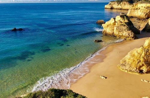 Alporchinhos House | E&M Beach House Aldeamento do Levante III