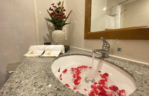 Mandalay Hotel | E-Outfitting Golden Country Hotel