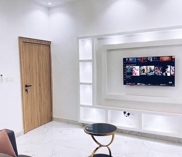 Abuja Apartment | E-Vac Homes Exquisite Holiday Home