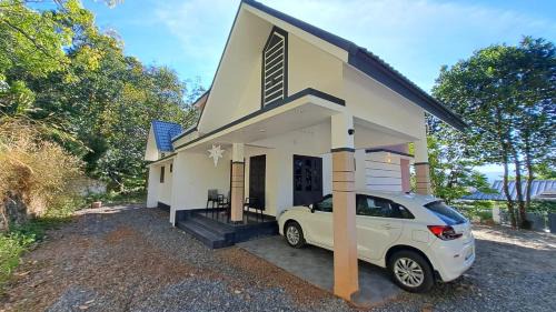 Todupulai Villa | Eadhen Villa