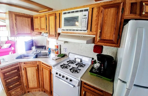 Hill City Cabin | Eagle Nest Vacation Cabin at Creekside