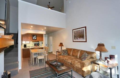 Beaver House | Eagle Point Ski Resort 10 Wooded Ridge Condos