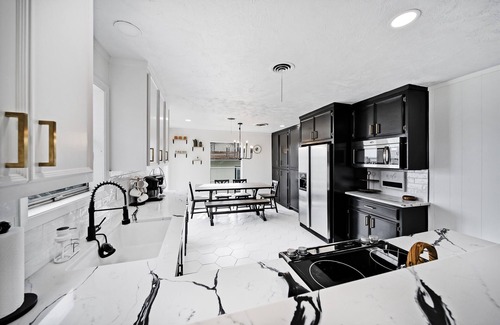 Trinity House | Eagle's Cove: Lake Livingston Waterfront Retreat