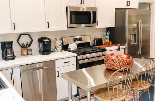 Rome House | Eagle's Nest Guest House II - Less than 2 Miles to Sand Valley - 16 beds!