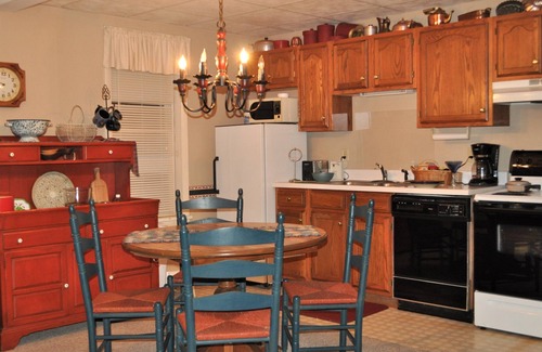 Eagles Mere House | Eagles Mere Lodging Perfect for Two People - Across from Outlet Pond