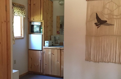 Cohoe Cabin | Eagles Nest Cabin In The Woods