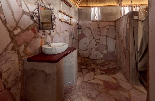 Mbarara Cabin | Eagles Nest Camp
