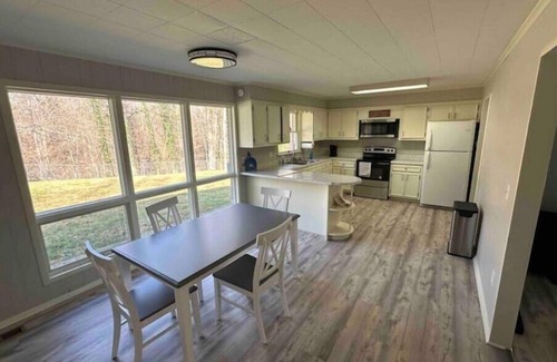 Leopold House | Eagles Wings Retreat