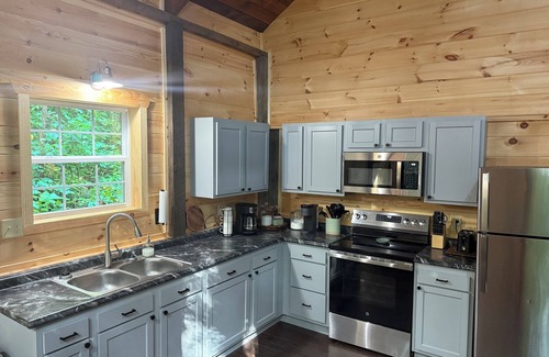 Primrose Cabin | Early Fall Escape: Natural Bridge Cabin Stay