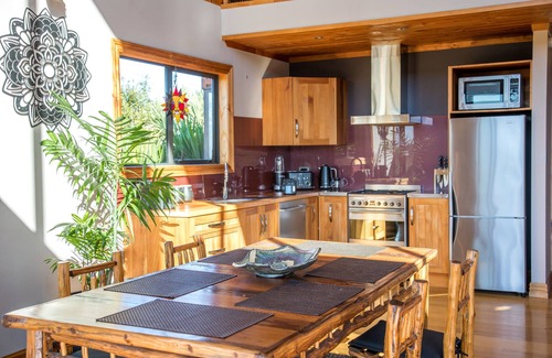 Waitakaruru Cabin | Earth Energies Sanctuary - The ultimate relaxation retreat body & mind therapies
