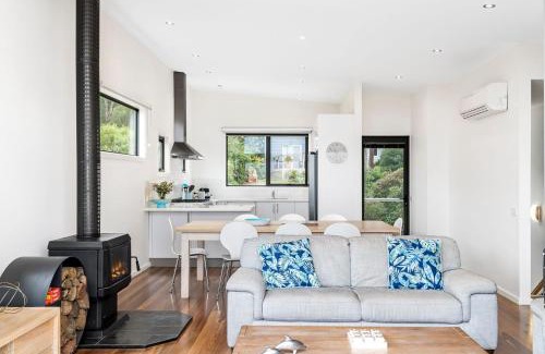 Separation Creek House | Earth Sea Sky