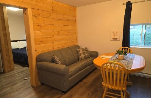 Port Burwell Cabin | Earthquest Lodge