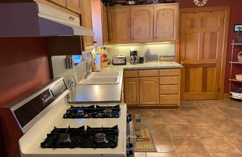 Graham County House | East Cabin 2 bedroom house in charming private rural setting