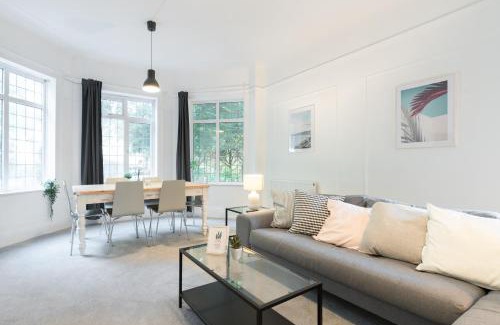 Boscombe Apartment | East Cliff Manor